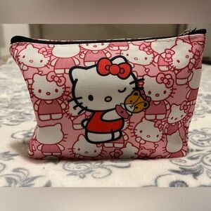 Beautiful Make up / travel or pencil pouch. HELLO KITTY. Classic colors. New
